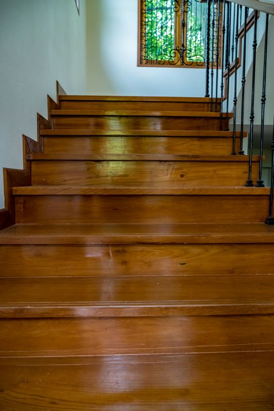 Stairs Refinishing